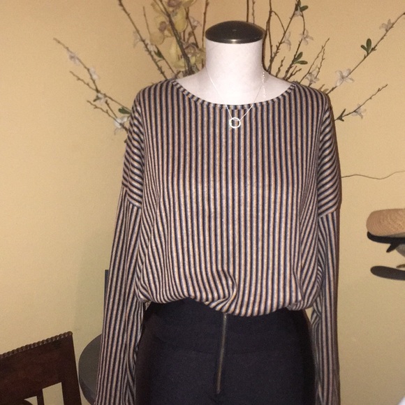 Mikey & Joey crop top - Picture 4 of 6